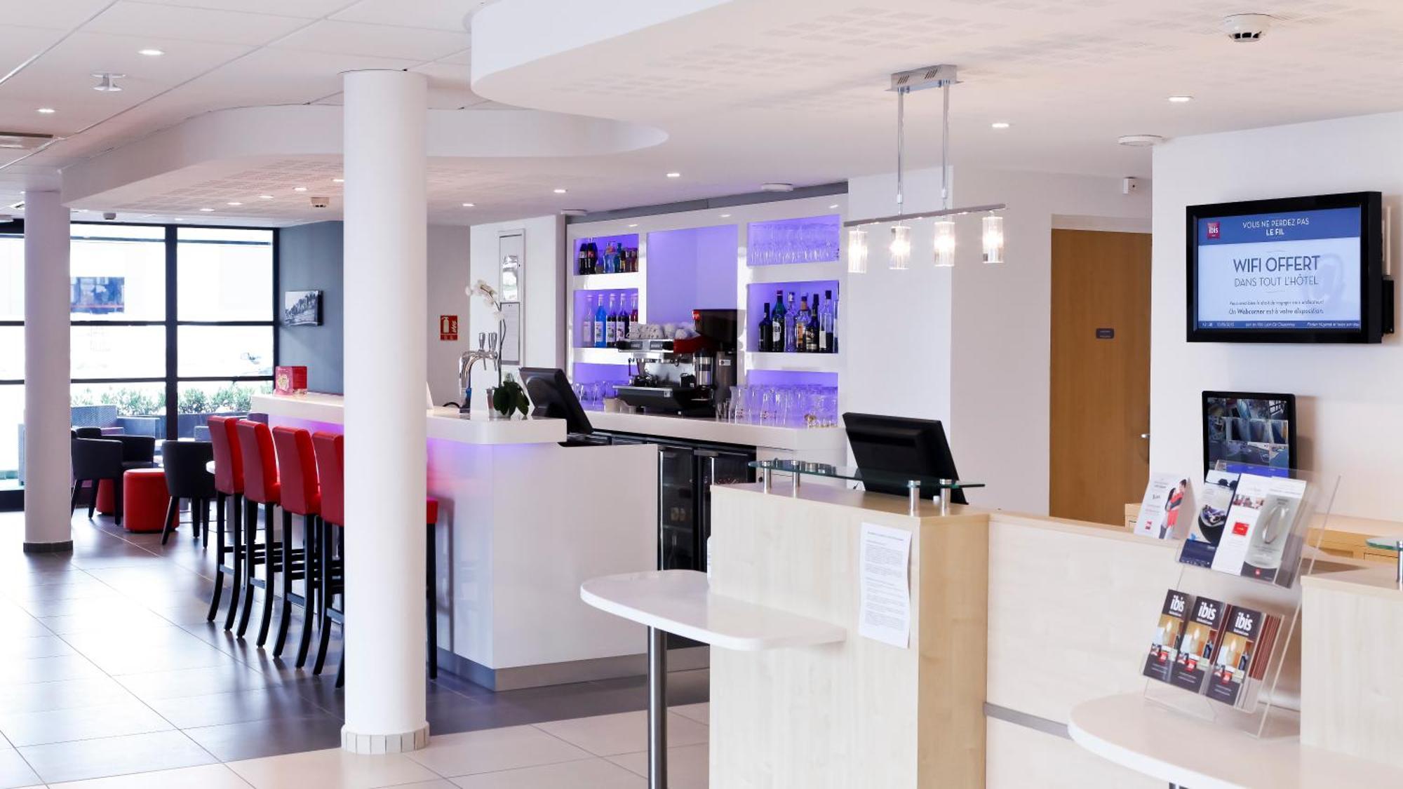 Ibis Lyon Est Chaponnay Hotel Ресторант снимка