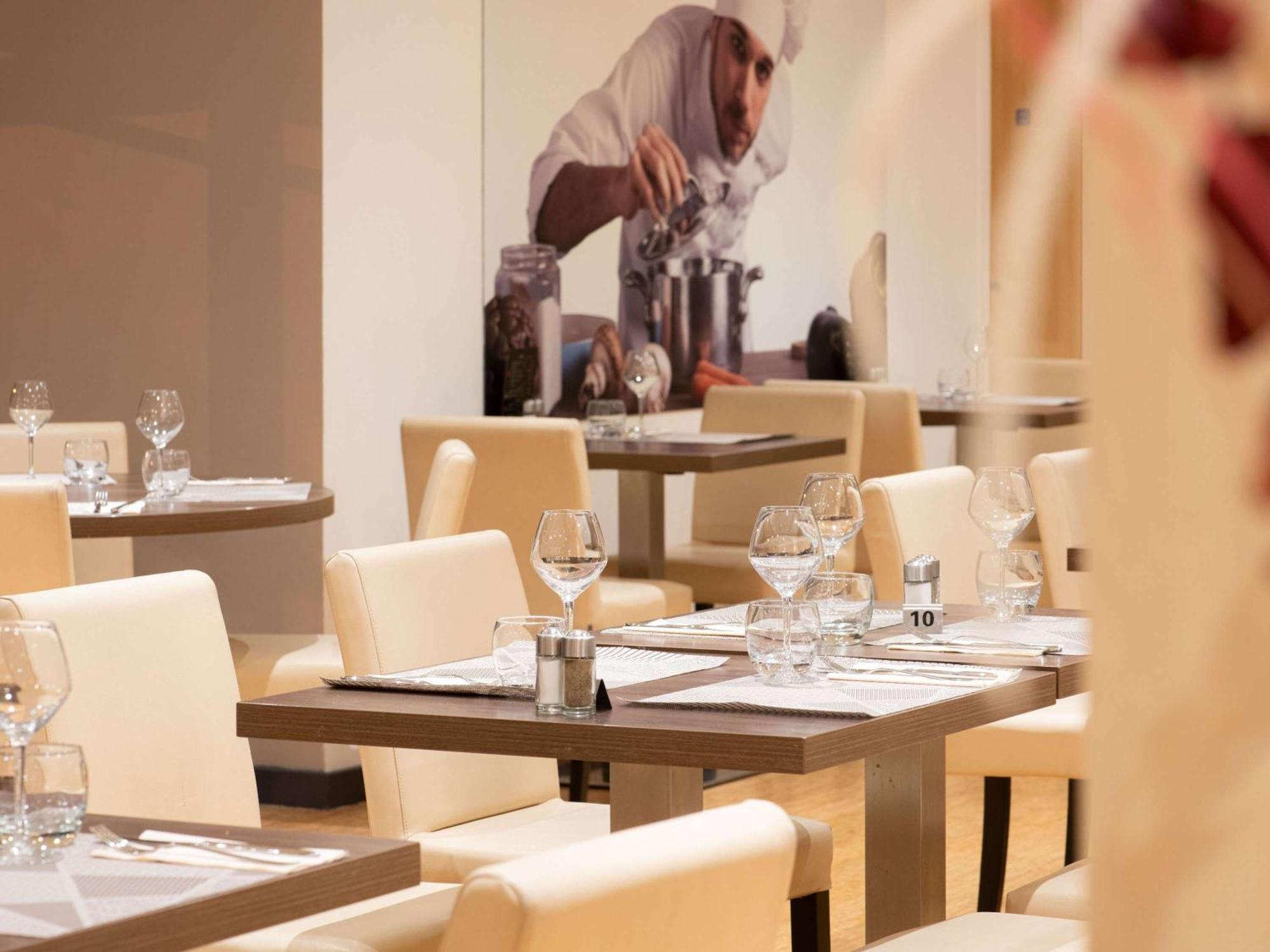 Ibis Lyon Est Chaponnay Hotel Екстериор снимка